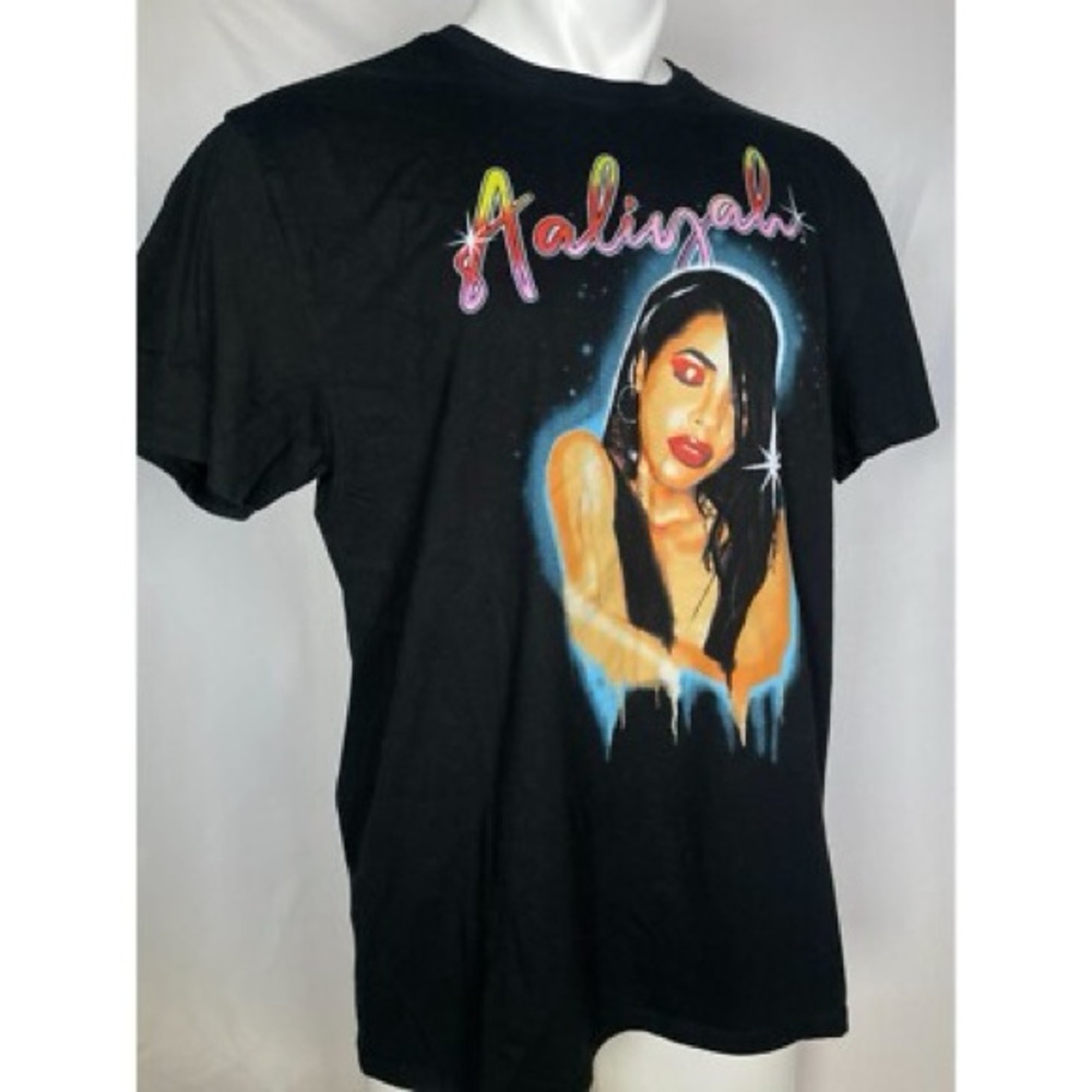 OFFICIAL Aaliyah Black Graphic T-Shirt